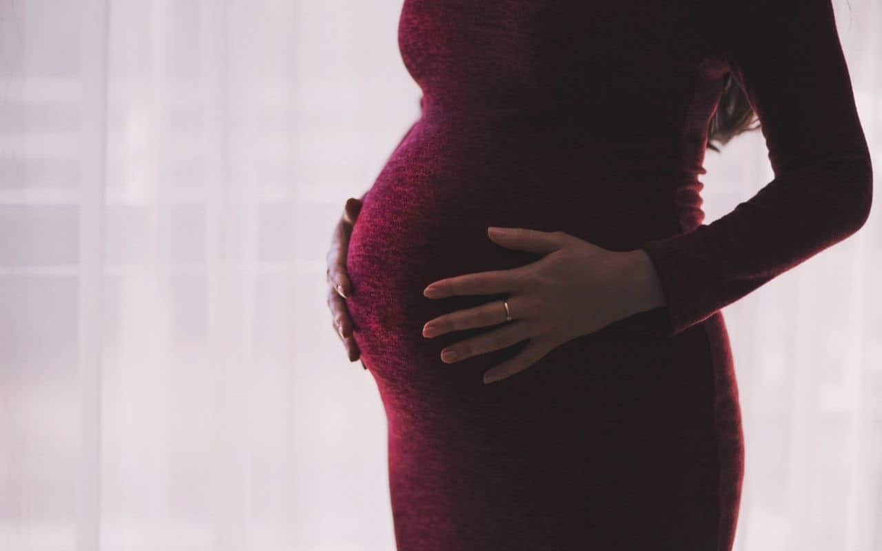 كيف يكون وجه الحامل بولد وماهي العلامات التي تؤكد الحمل بمولود ذكر